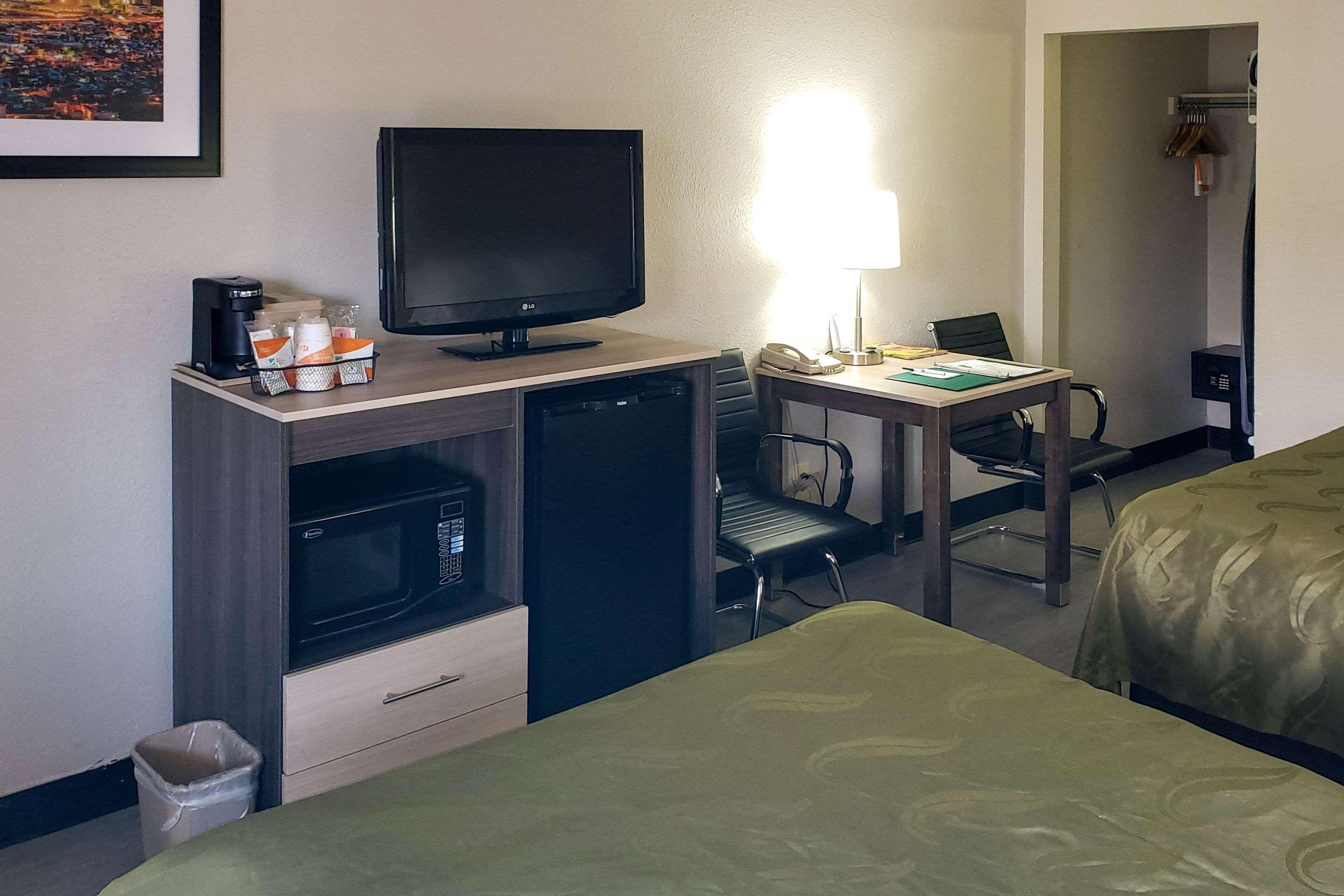 Quality Inn Airport East El Paso Extérieur photo